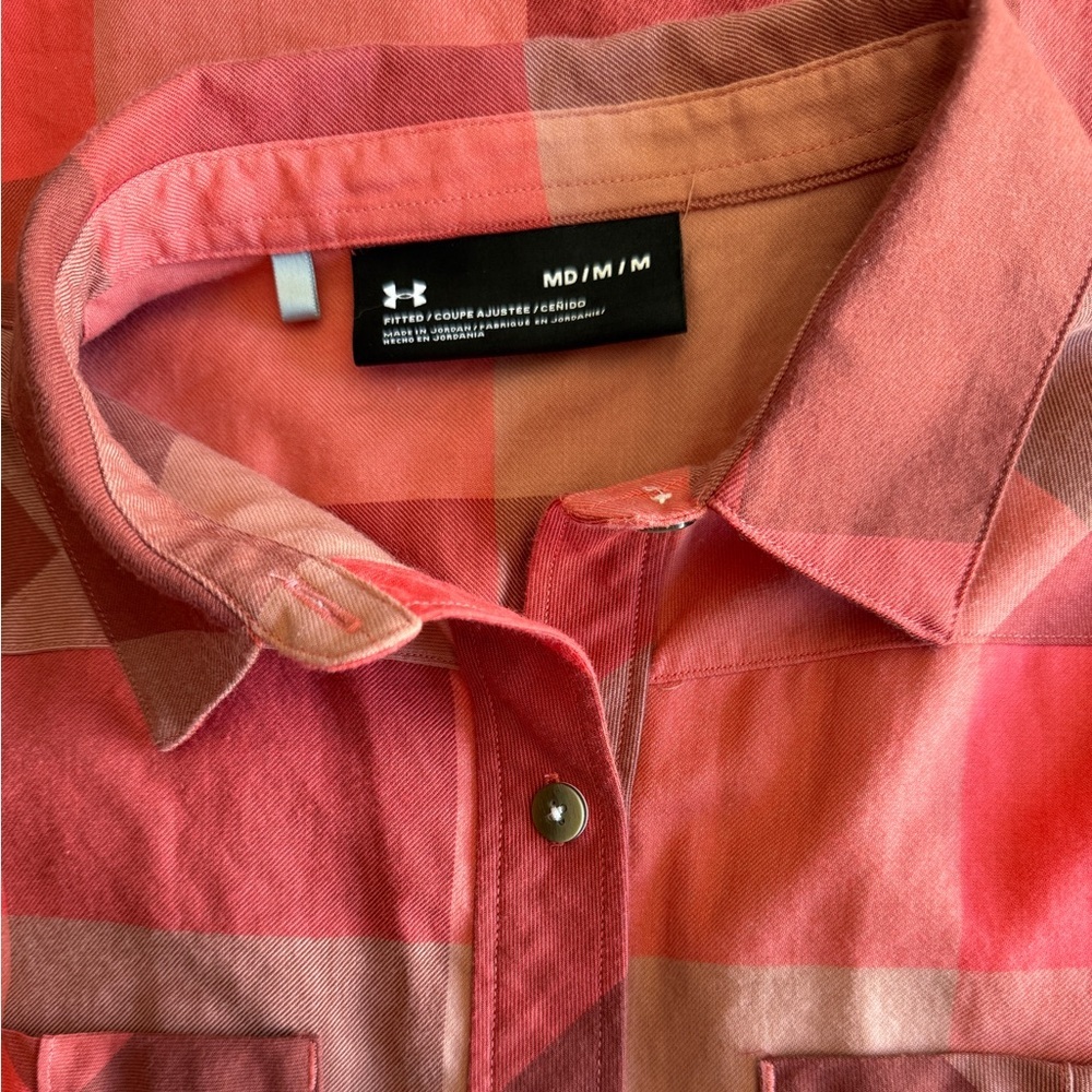 Under Armour UA Women's Tradesman Fitted Button Down Red Plaid Shirt Size Medium - Picture 13 of 14